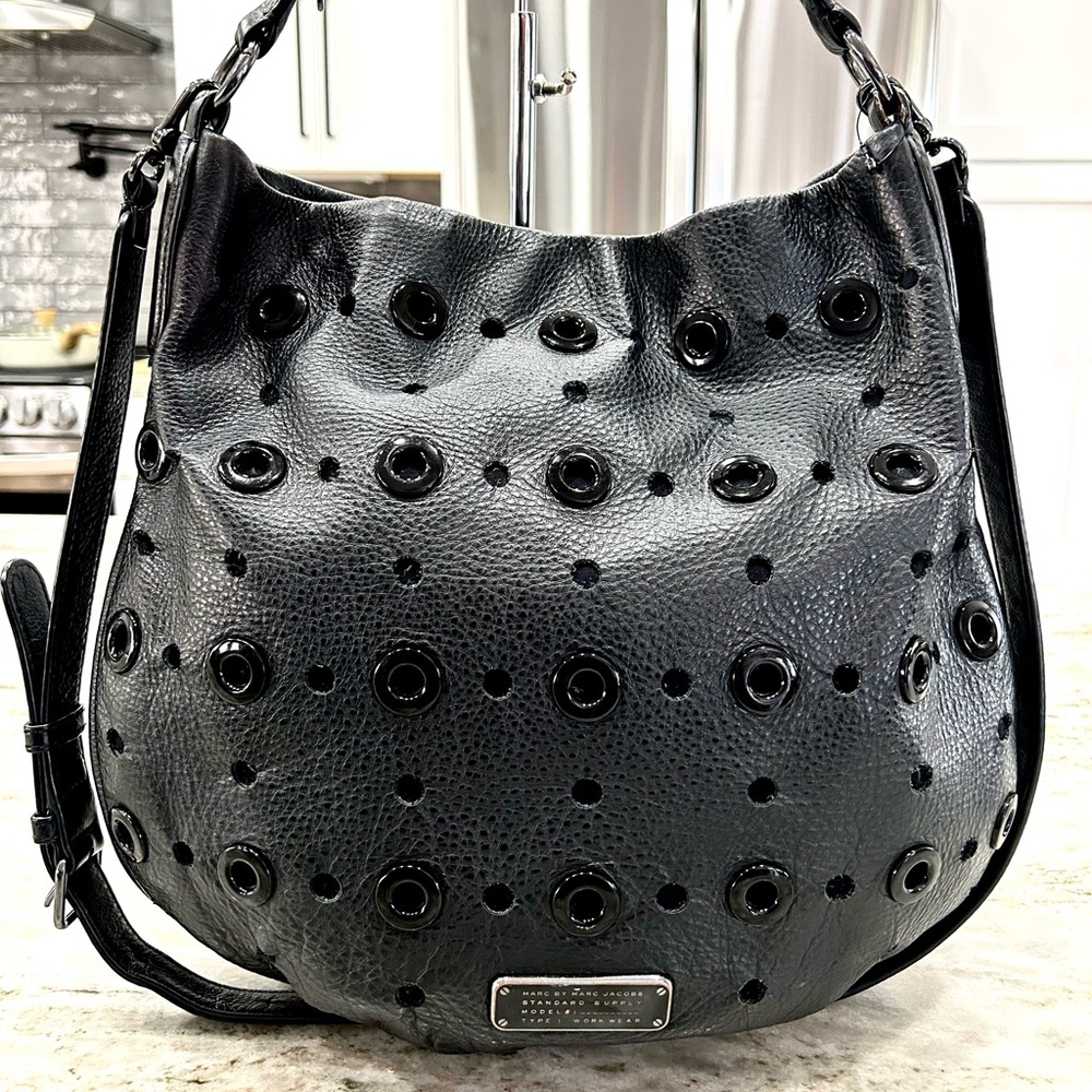 Marc Jacobs Authentic Black Cowhide Leather 2-Way Convertible Grommet Bag